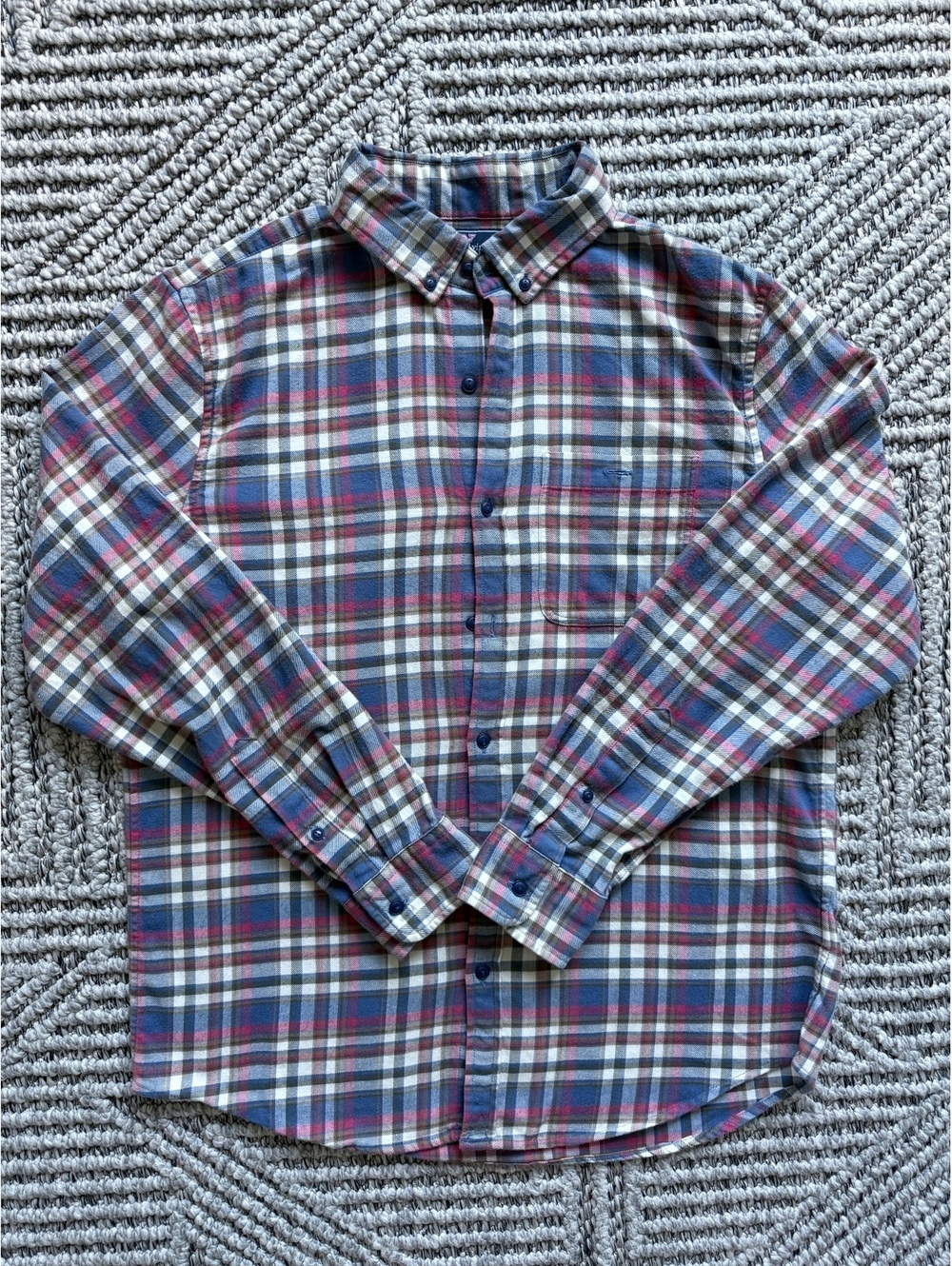 Vineyard Vines Shirt Adult size M Blue Red Soft Plaid Whale Mens